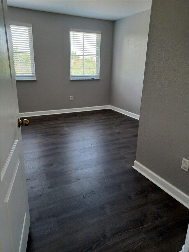 Building Photo - 4321 SW 160th Ave