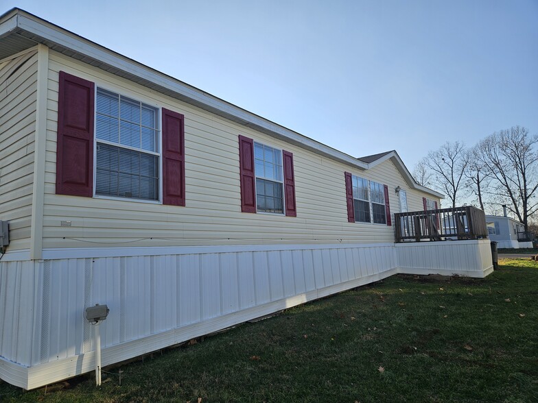 Building Photo - 45 Lynnwood Cir