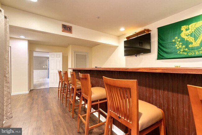 Building Photo - 2 Millhaven Ct