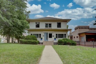 Building Photo - 922 14th St