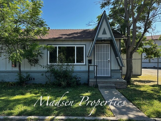 Primary Photo - 1887 6th Ave