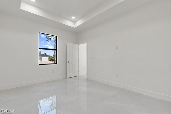 Building Photo - 1830 Yoakum St