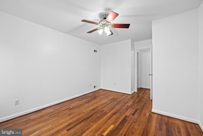 Building Photo - 1437 Towson St