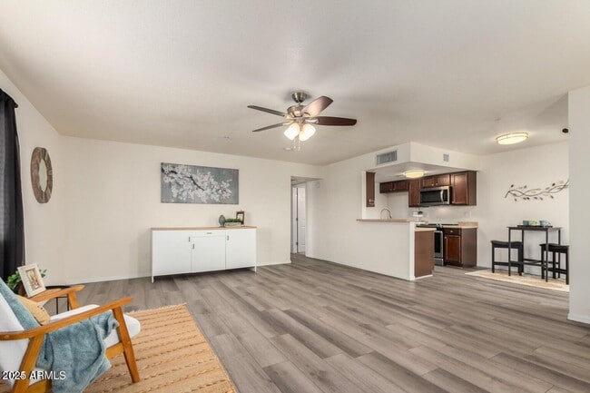 Building Photo - 14644 Yerba Buena Way