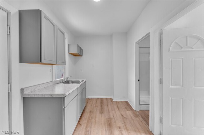 Building Photo - 5011 Clark Ave