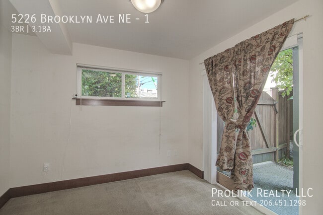 Building Photo - 5226 Brooklyn Ave NE