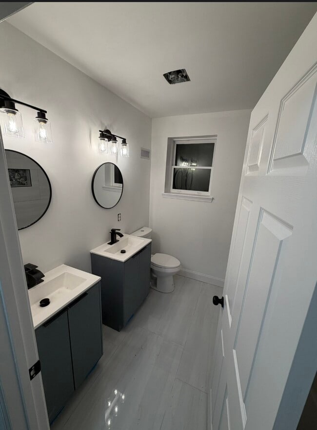 Building Photo - 2710 Pulaski Hwy