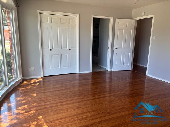 Building Photo - For Rent - 4 Bed/2 Bath near ASU - 1934 A&M Ave