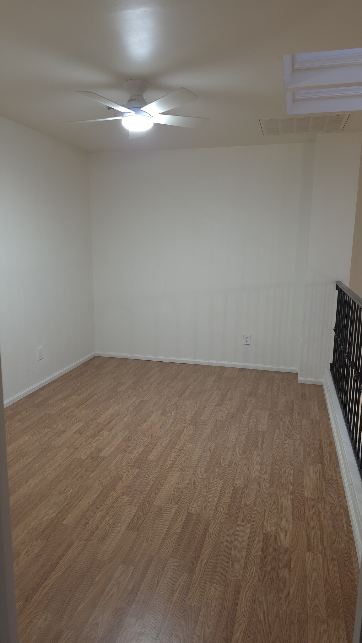 Building Photo - 1717 E Union Hills Dr