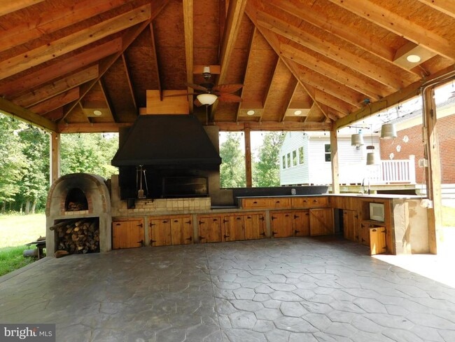Building Photo - 43160 Evans Pond Rd