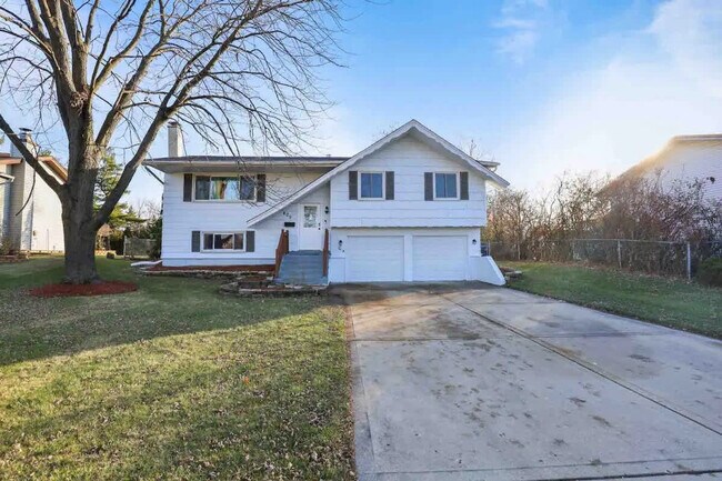 Building Photo - 409 Clifton Ct