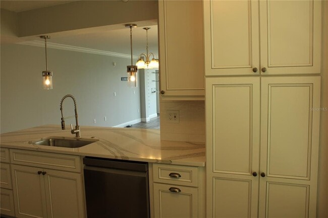 Building Photo - 4410 Fairways Blvd