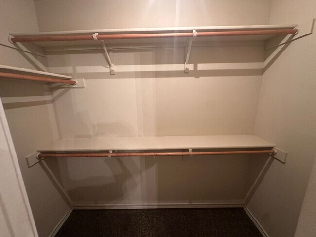 Building Photo - Townhome for rent