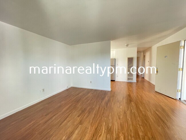 Building Photo - Florida St 4 Plex