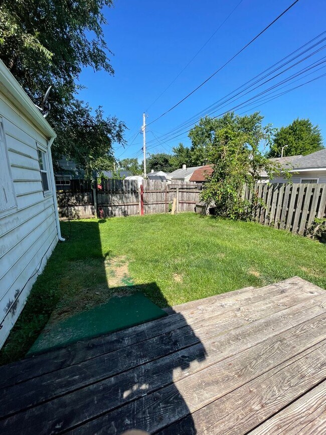 Building Photo - Single Family Home