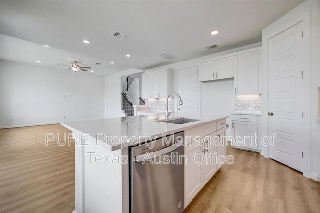 Building Photo - 4311 Port Hope St