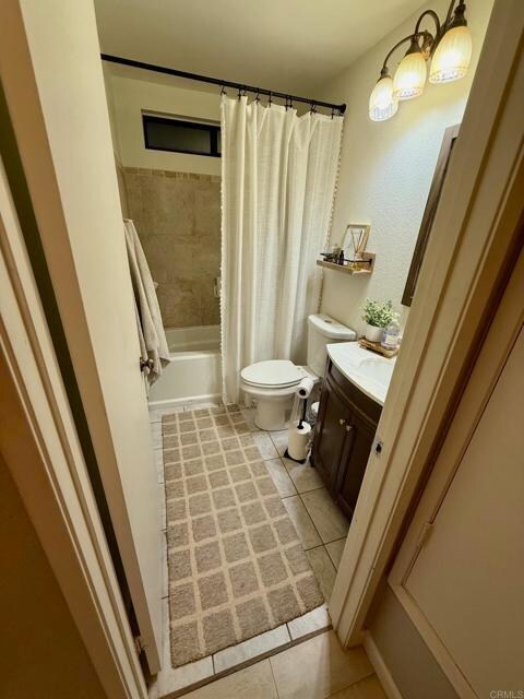 Building Photo - 5211 Robinwood Dr