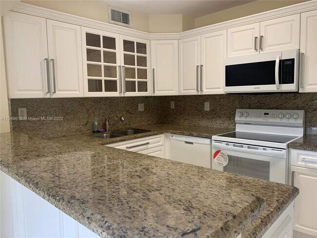 Building Photo - 5800 SW 127th Ave