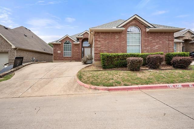 Building Photo - 4208 Glen Garden Dr