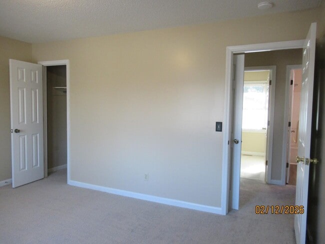 Building Photo - 1054 Jessamine Trail