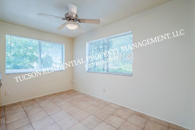 Building Photo - 5084 N Camino Del Lazo