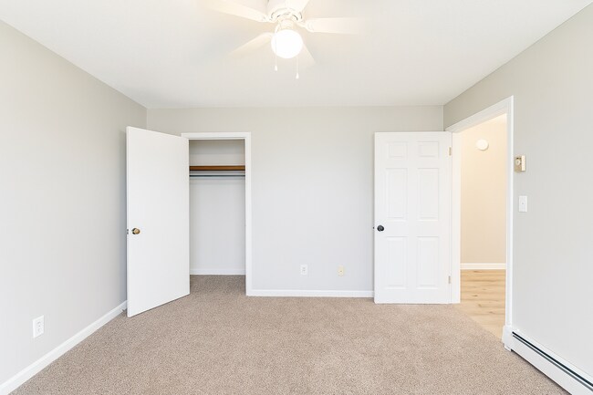 Building Photo - Tandy Drive Apartments