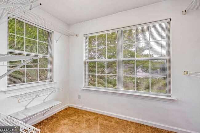 Building Photo - 4392 Windmoor Dr NW