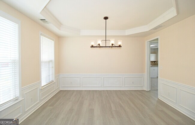 Building Photo - 8155 Cavendish Pl