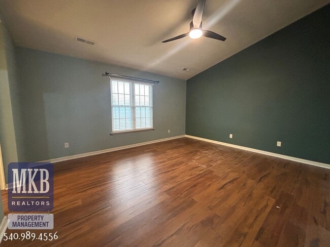 Building Photo - 6423 Westshire Ct