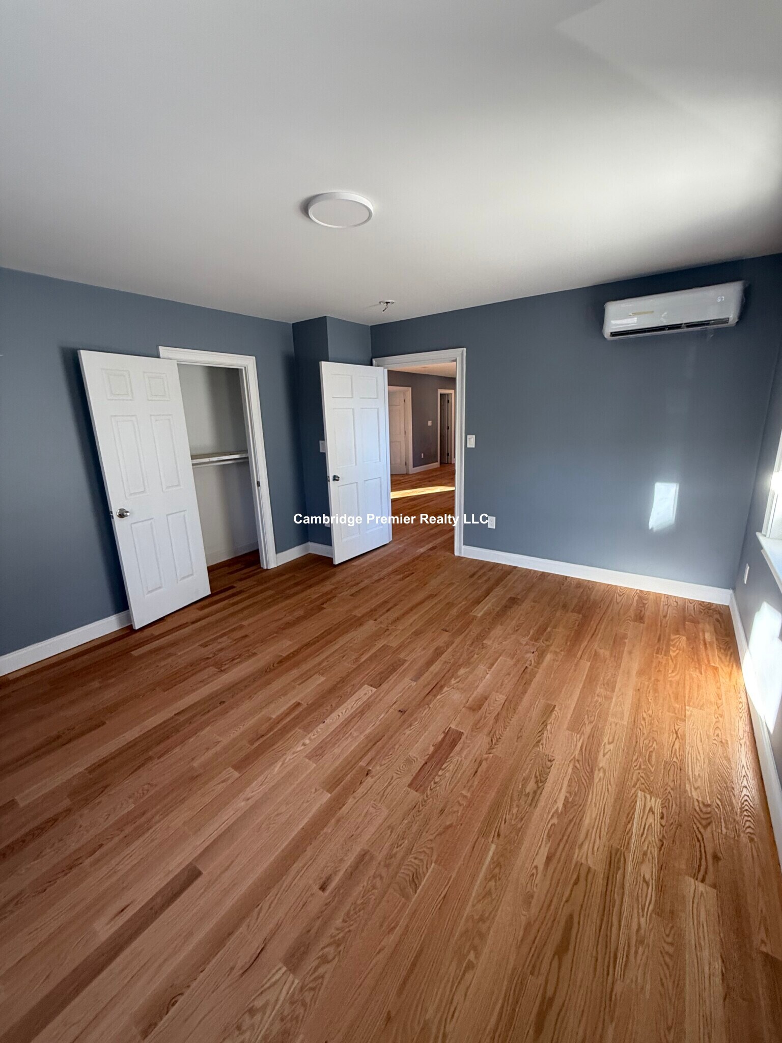 Building Photo - 8 Brentwood St