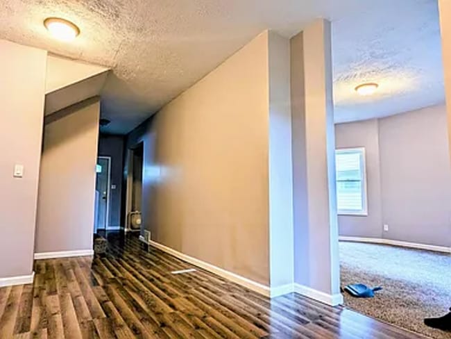 Building Photo - 2519 Wirt St