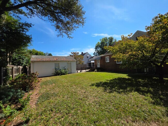 Building Photo - Charming brick ranch in Ellsworth