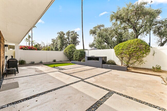 Building Photo - 6834 N 72nd Pl