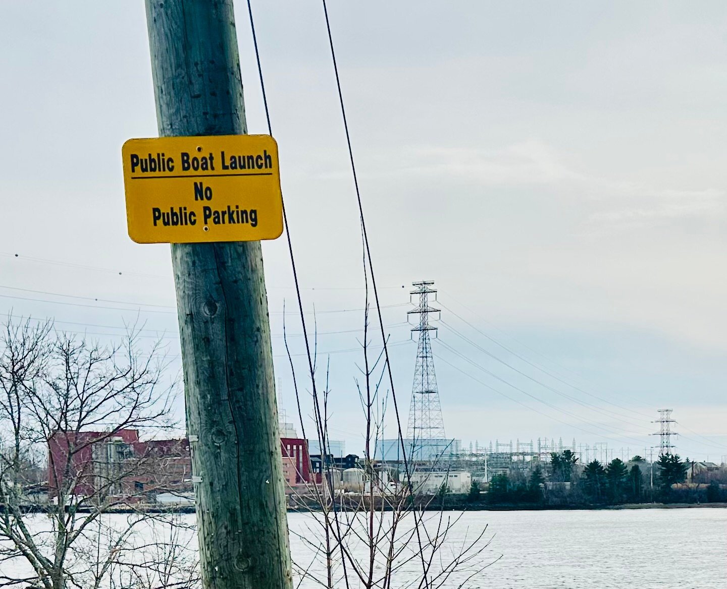 Building Photo - 288 Pleasant St