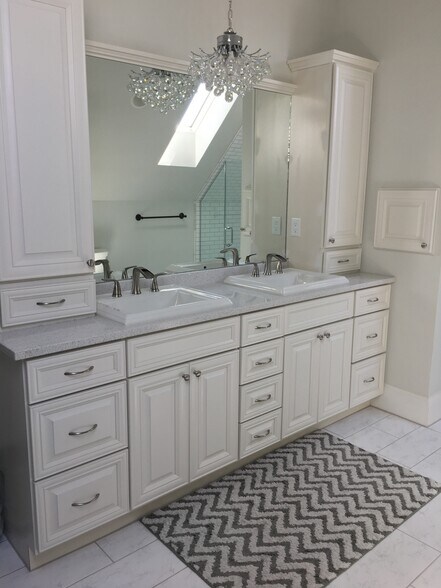 Master Bath - 2547 S Shore Dr