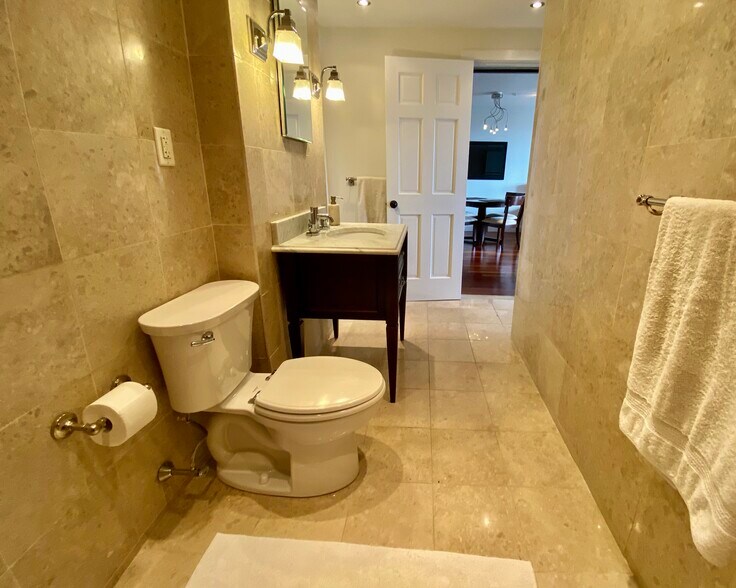 Building Photo - 151 Tremont St