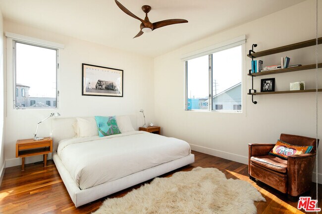 Building Photo - 2217 Grand Canal