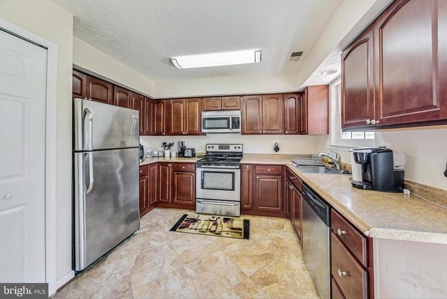 Building Photo - 6063 Sirenia Pl