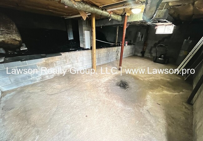 Building Photo - Two Bedroom Home in City of Salem