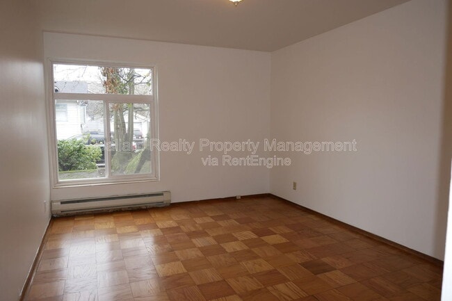 Building Photo - 4517 Evanston Ave N