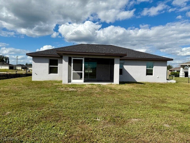 Building Photo - 606 NE 16th Terrace