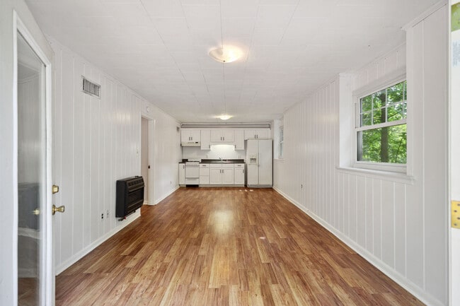 Building Photo - 4105 Ashwoody Trl NE