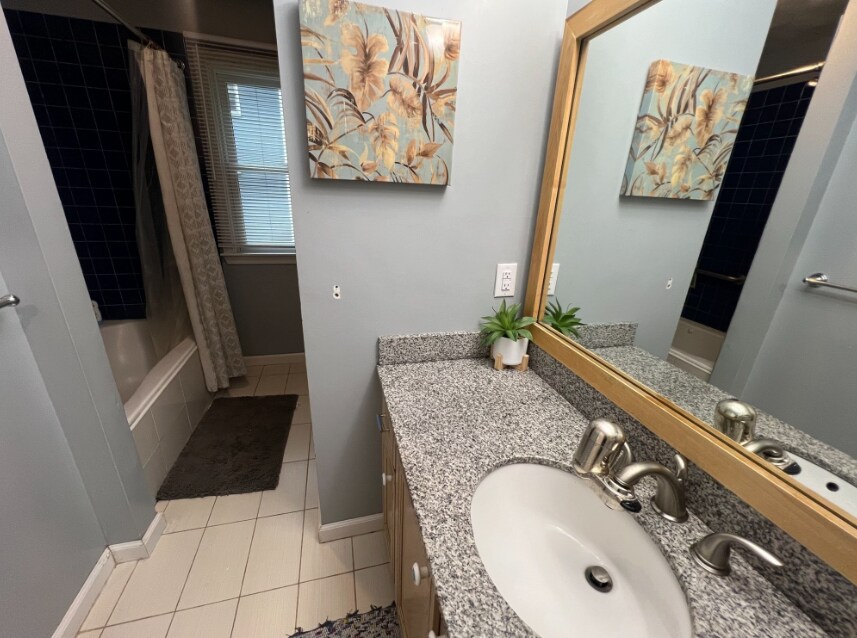 Building Photo - 45 Winterberry Way
