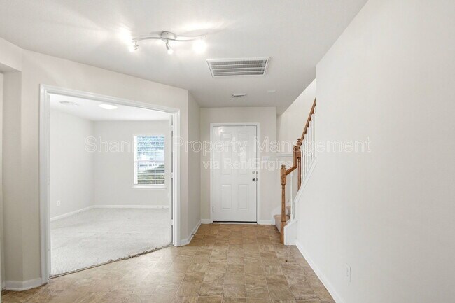 Building Photo - 526 Remington Lodge Ct