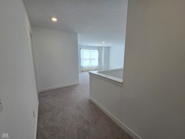 Building Photo - 5128 Summerton St