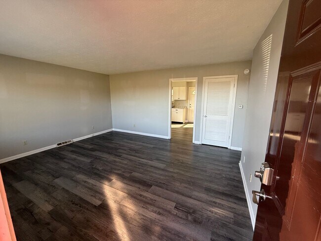 Building Photo - 26940 Mosbaugh Rd