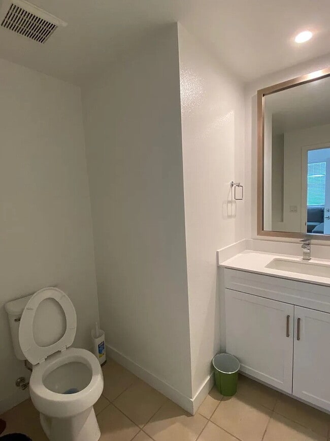 Building Photo - 576 Asilomar Wy