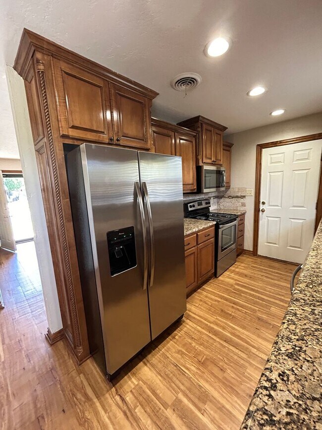 Building Photo - 2311 NW 43rd St