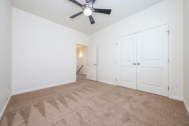 Building Photo - 3732 E Mercedes Ct