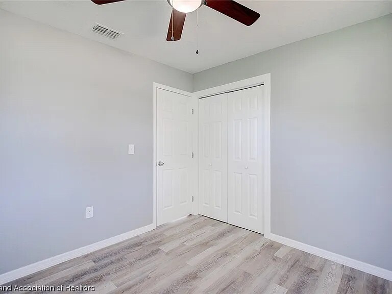 Building Photo - 1911 Roseland Ave